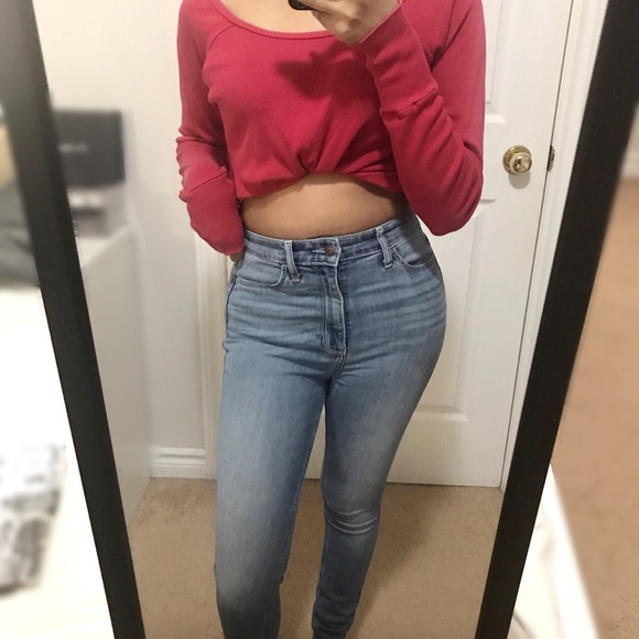 Red Long Sleeve Crop Top - Picture 4 of 4